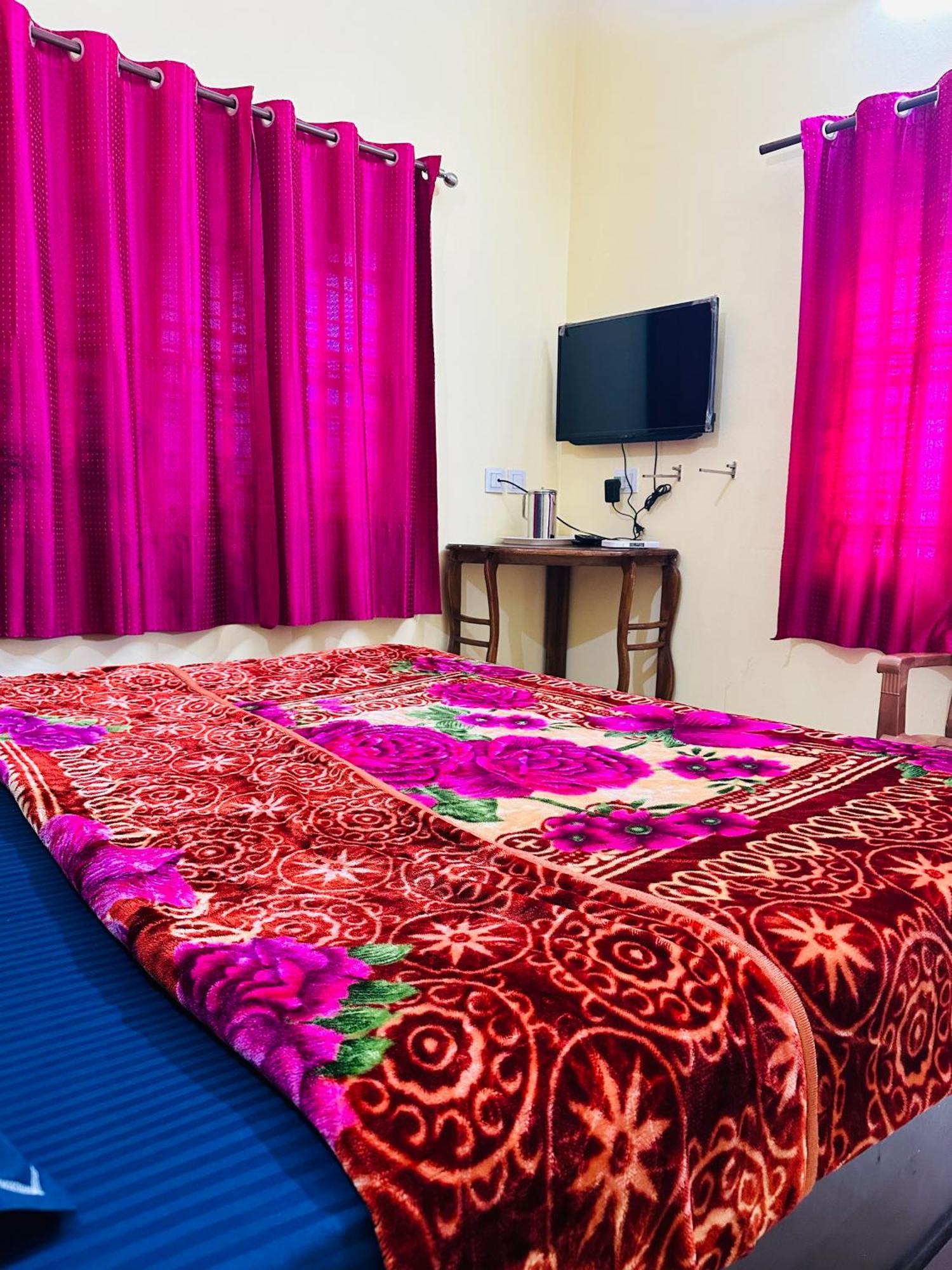 G Mount Budget Stay Муннар Экстерьер фото