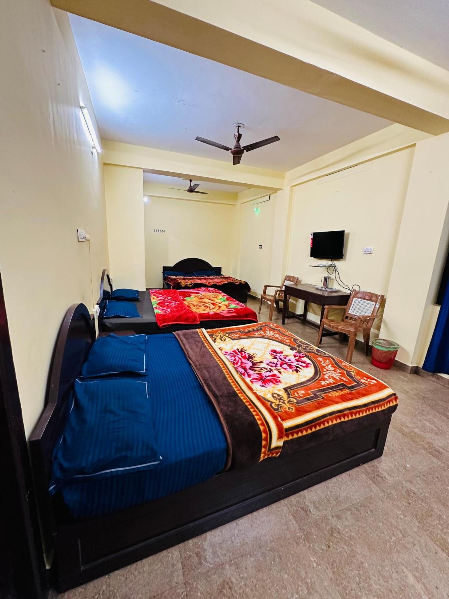 G Mount Budget Stay Муннар Экстерьер фото